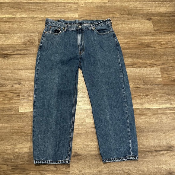 Levi's Other - Levis 550 Relaxed Fit Tapered Leg Jeans Mens 42x29 Medium Wash Denim 00550-0216